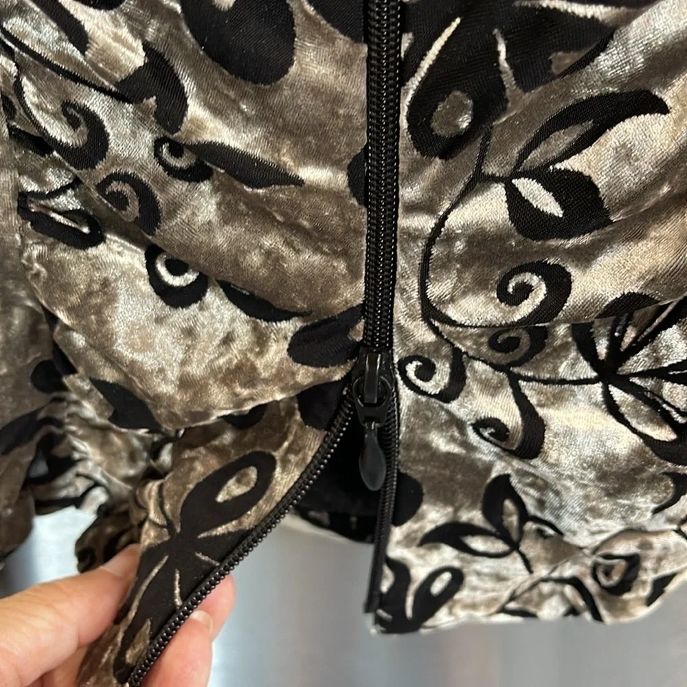 Velvet‎ Burnout Joseph Ribkoff Women's Floral Zip-Up Jacket Sz 10 Black & Silver